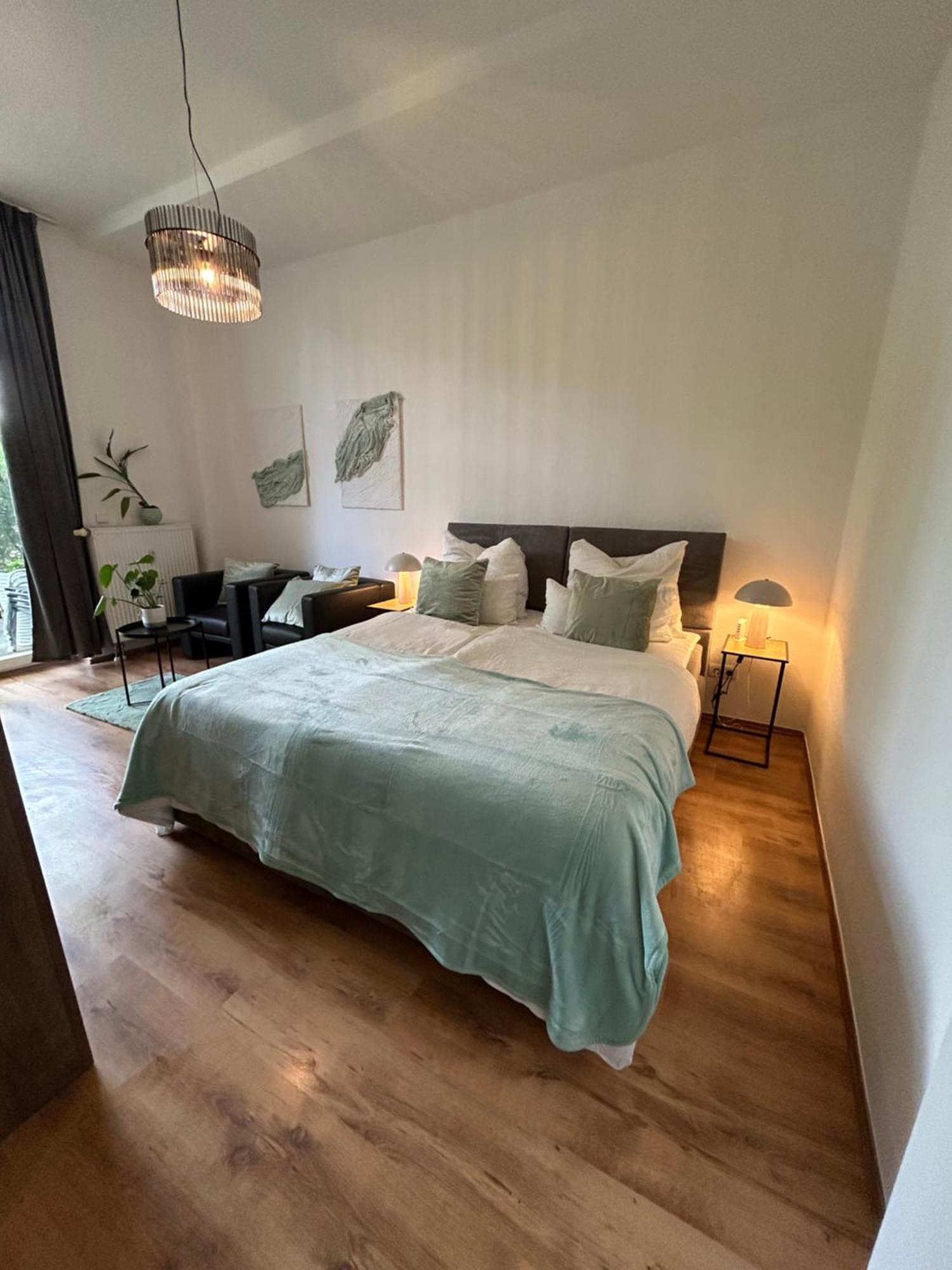 Mintara Komfort Apartment Mit Grill -Terrasse, Sky Und Parkplatz Magdeburg Kültér fotó